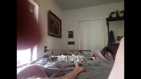 Snapshot of longarchrrr chatting on September 28, 2025, 10:04 pm longarchrrr online show from September 28, 2025, 10:04 pm