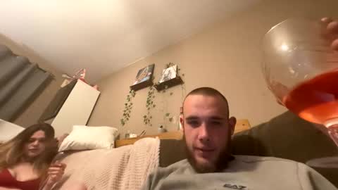 Unknowncouple online show from April 6, 2026, 12:08 am