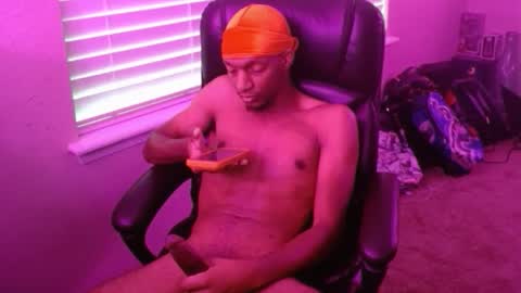 LongKnoxSteel online show from October 14, 2025, 11:33 am