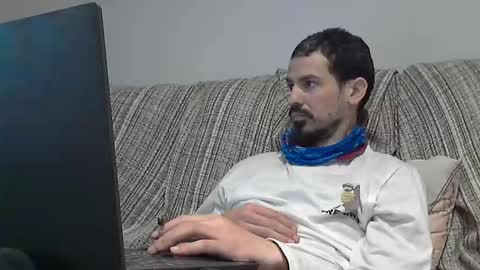 Alejandro Rulitos Twitter longnight55 Intagram 5longnight5 online show from February 12, 2025, 4:11 pm