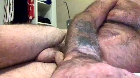 longshank09 online show from January 29, 2025, 4:52 pm