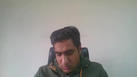 Snapshot of longthick1985 chatting on March 3, 2025, 7:54 am Lleida-man online show from March 3, 2025, 7:54 am