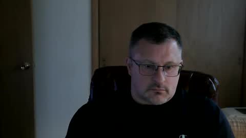 Snapshot of lookin75 chatting on September 21, 2025, 10:55 pm lookin75 online show from September 21, 2025, 10:55 pm