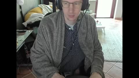 loomie online show from January 19, 2025, 11:56 am