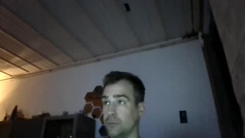 loonelyy online show from April 10, 2026, 8:46 pm