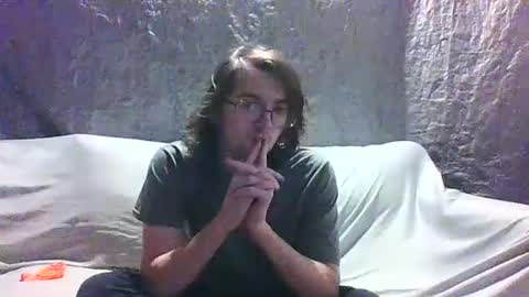 Snapshot of loonerangel chatting on February 5, 2025, 7:10 pm LoonerAngel online show from February 5, 2025, 7:10 pm