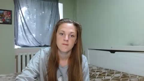 Snapshot of lora879 chatting on June 3, 2026, 10:40 am Lora online show from June 3, 2026, 10:40 am