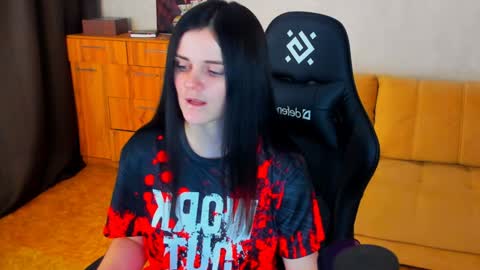 Lora Cain online show from January 13, 2025, 8:58 pm