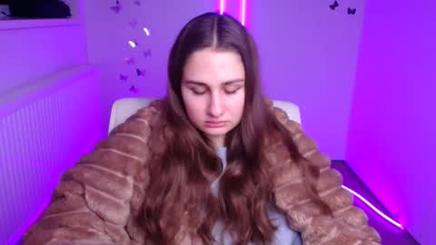 Lora online show from February 6, 2026, 7:23 am