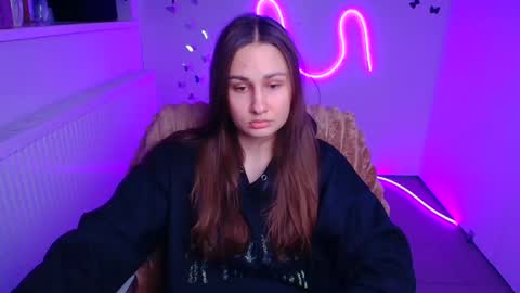 Lora online show from February 19, 2026, 12:23 pm