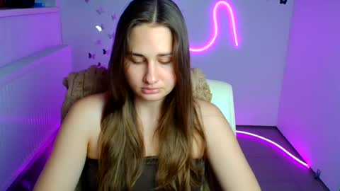 Snapshot of lora_kisses chatting on June 23, 2026, 6:00 am Lora online show from June 23, 2026, 6:00 am