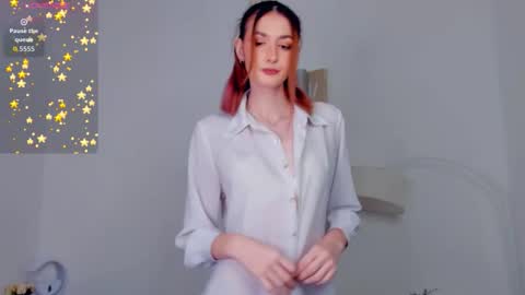 Lora online show from December 20, 2025, 10:22 am