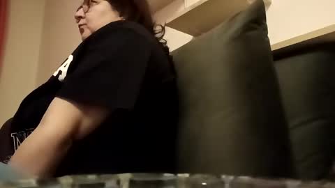 Lora online show from January 27, 2025, 8:28 pm