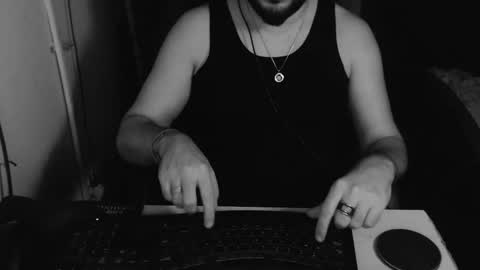 Snapshot of lord_masterx chatting on September 16, 2025, 9:27 pm lord_masterx online show from September 16, 2025, 9:27 pm