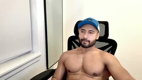 Snapshot of lordcalepecs chatting on June 13, 2026, 9:29 am Cale online show from June 13, 2026, 9:29 am