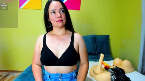 Loren Grey online show from November 2, 2025, 8:22 pm