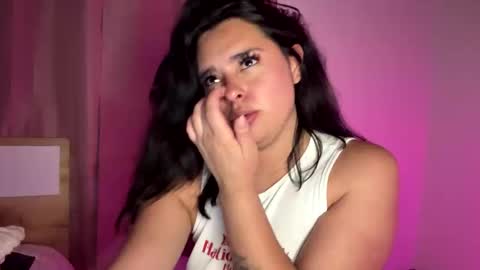lorem_adams online show from May 18, 2026, 4:07 am