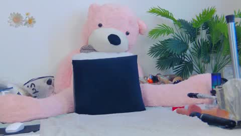 Hi Im Lorena an independent model Im waiting for you for any craziness you dream of... online show from March 5, 2025, 9:38 am