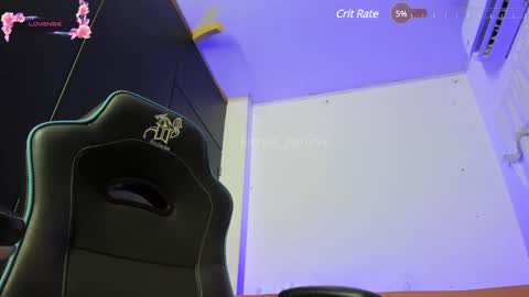 Lorena Parlove online show from February 5, 2025, 6:26 pm