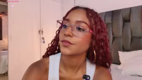 Snapshot of lorena_vieira_ chatting on September 23, 2025, 8:23 pm Lorena Vieira online show from September 23, 2025, 8:23 pm