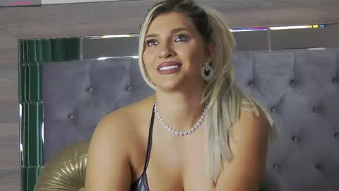 lorenaryan online show from June 6, 2026, 9:47 am