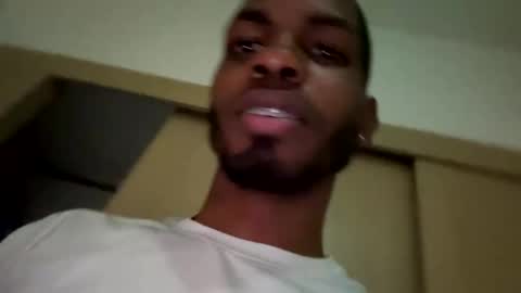 Snapshot of lorenzo17a chatting on December 29, 2024, 2:06 am lorenzo17a online show from December 29, 2024, 2:06 am
