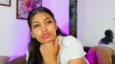 loretahorny online show from February 6, 2026, 1:36 pm