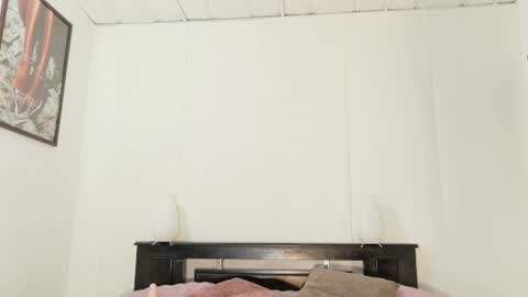 Loretahorny25 online show from July 5, 2026, 11:06 am