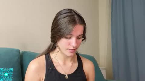 Snapshot of lorettadunnelli chatting on September 19, 2025, 5:46 pm Chloe for Fan BlackHole online show from September 19, 2025, 5:46 pm