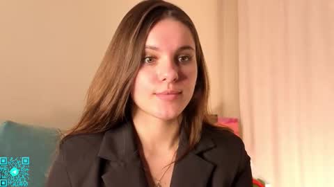 Snapshot of lorettadunnelli chatting on November 23, 2025, 5:35 pm Chloe for Fan BlackHole online show from November 23, 2025, 5:35 pm