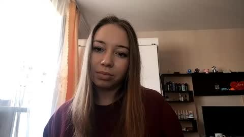 Snapshot of lorettasankaran chatting on April 17, 2026, 10:18 am Bella online show from April 17, 2026, 10:18 am