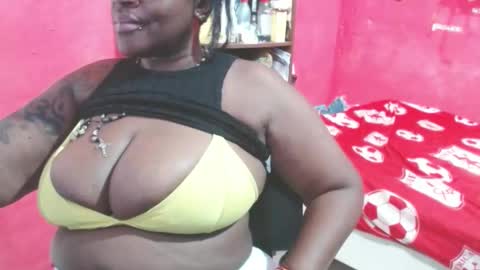 Snapshot of loretybighot chatting on May 3, 2026, 3:51 pm loretybighot online show from May 3, 2026, 3:51 pm