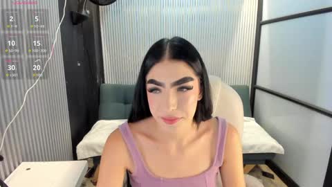 Snapshot of lorrainehunter chatting on May 15, 2026, 1:29 pm Lorraine online show from May 15, 2026, 1:29 pm