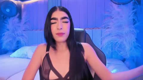 Snapshot of lorrainehunter chatting on May 20, 2026, 2:45 pm Lorraine online show from May 20, 2026, 2:45 pm