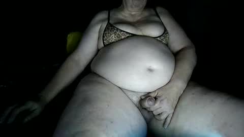 Lory online show from December 2, 2025, 4:18 am