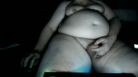 Lory online show from February 18, 2026, 11:22 pm