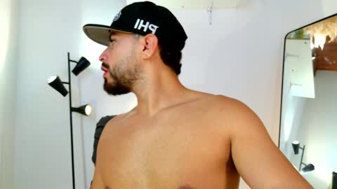 JUAN  JUAN online show from April 9, 2026, 3:17 am