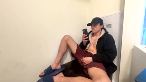 lostpuppyboy online show from March 3, 2026, 1:01 am