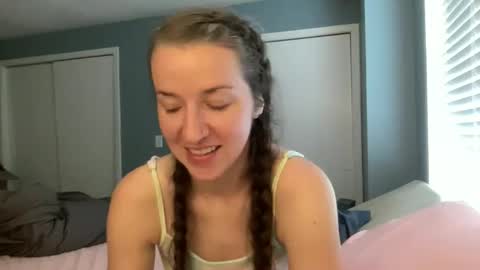 lothlori online show from March 15, 2026, 1:28 pm