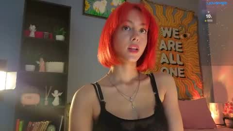 Snapshot of lottie_cutie chatting on August 3, 2026, 8:46 am Charlotta online show from August 3, 2026, 8:46 am