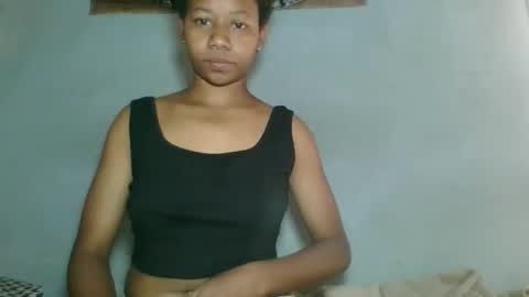 louane98 online show from April 13, 2026, 7:14 am