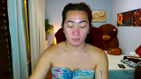 Snapshot of louie_sexy chatting on May 1, 2026, 9:47 am Cathy online show from May 1, 2026, 9:47 am