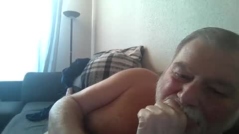 Snapshot of louis_chokdee chatting on March 8, 2025, 3:24 pm louis_chokdee online show from March 8, 2025, 3:24 pm