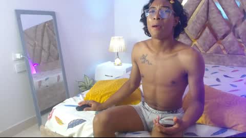 Snapshot of louis_hardstar chatting on December 7, 2024, 1:58 am Louis Valdz online show from December 7, 2024, 1:58 am