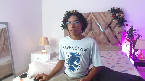 Snapshot of louis_hardstar chatting on December 14, 2024, 8:51 pm Louis Valdz online show from December 14, 2024, 8:51 pm