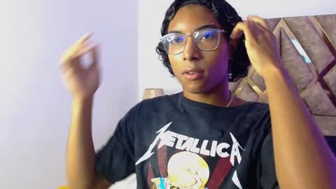 Snapshot of louis_hardstar chatting on December 27, 2024, 8:28 pm Louis Valdz online show from December 27, 2024, 8:28 pm