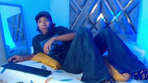 Snapshot of louis_hardstar chatting on January 12, 2025, 9:08 pm Louis Valdz online show from January 12, 2025, 9:08 pm