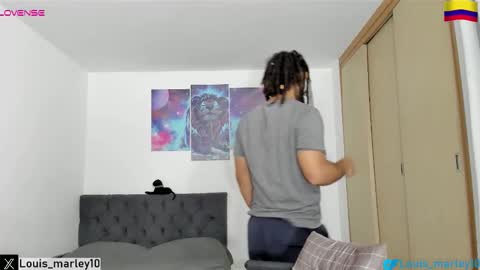 louis_marley_ online show from January 17, 2026, 11:41 pm