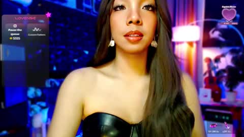 Snapshot of louisassy chatting on May 16, 2026, 3:03 am Louisa online show from May 16, 2026, 3:03 am
