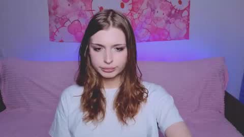 Snapshot of louisekane chatting on July 1, 2026, 11:34 am LouiseKane online show from July 1, 2026, 11:34 am